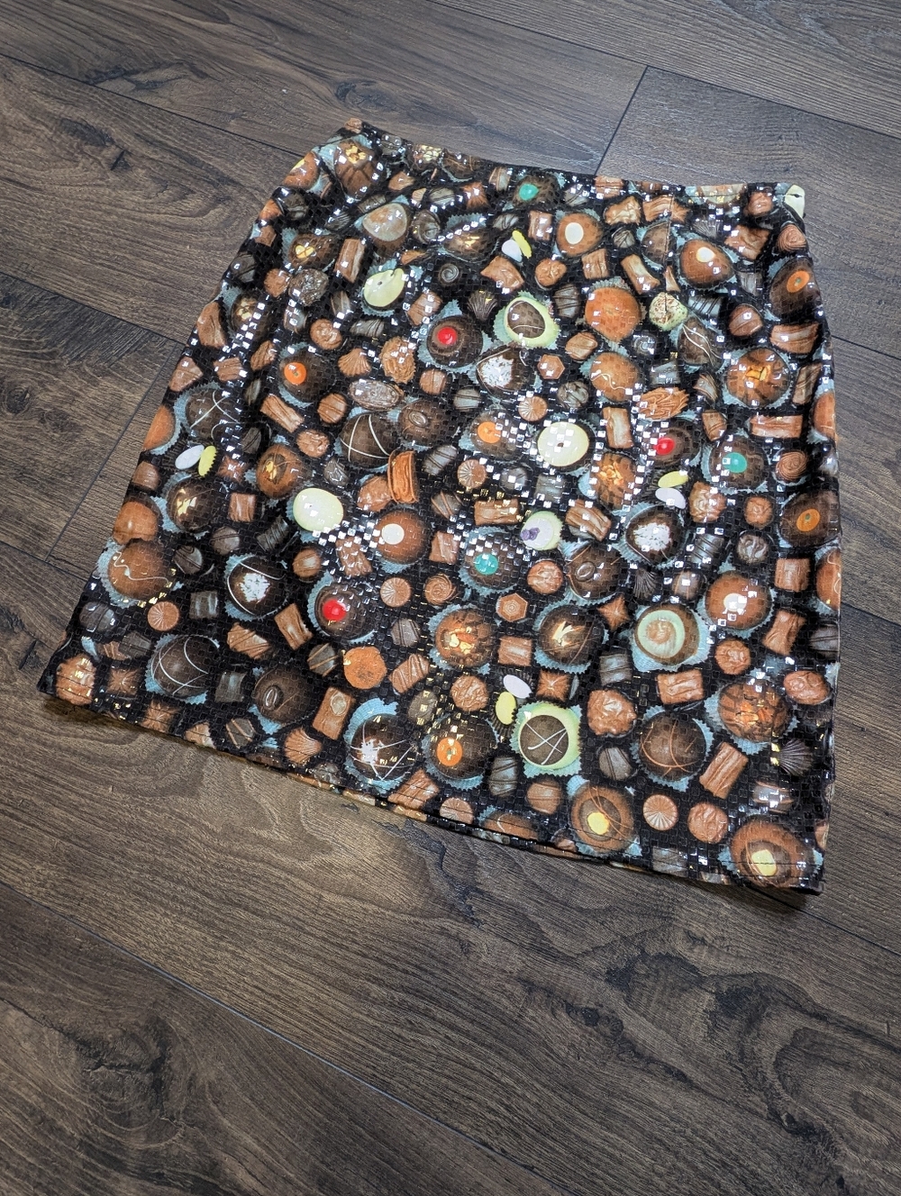 Linda Segal Sequined Candy Mini Skirt Brown Cream Accents Size 8